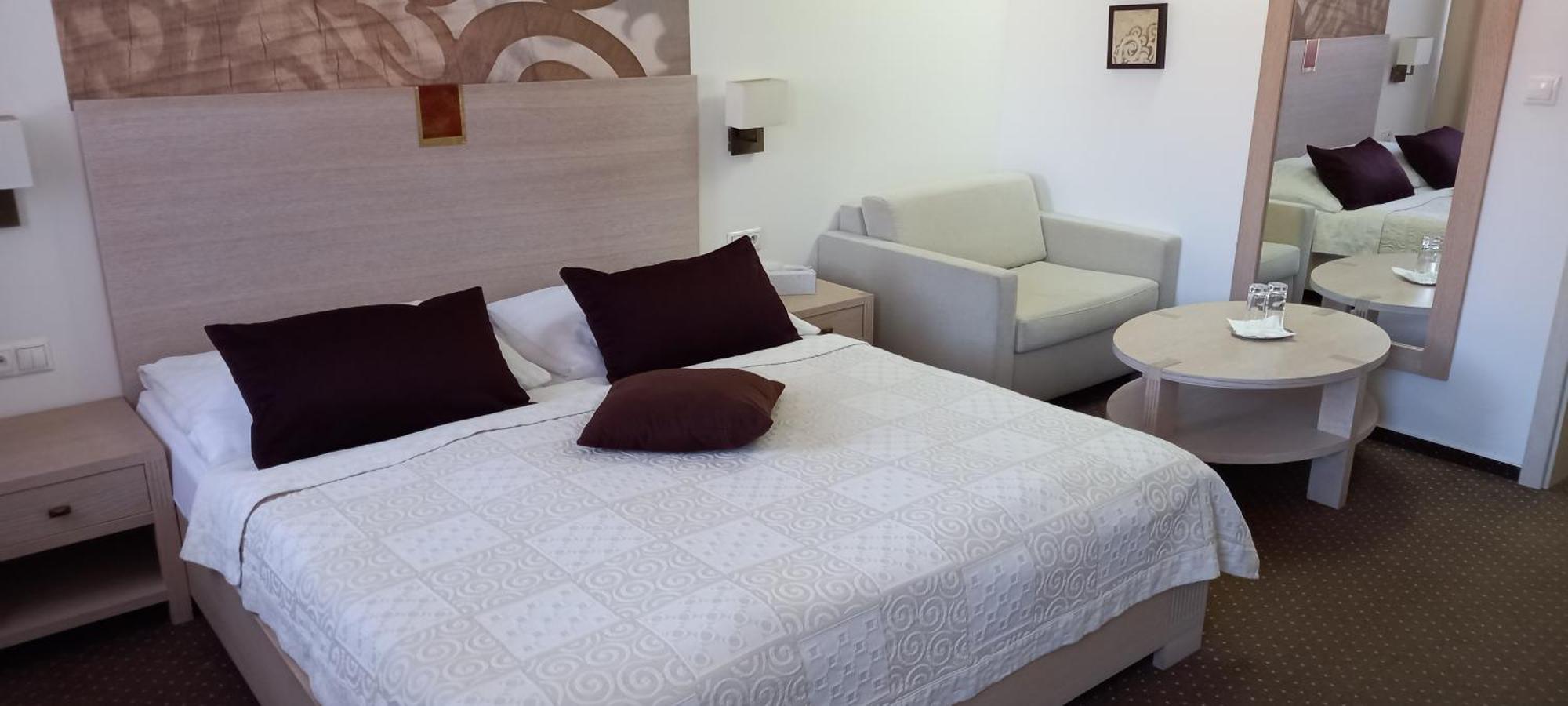 Hotel Slameny Dom & Spa Mala Ida Phòng bức ảnh