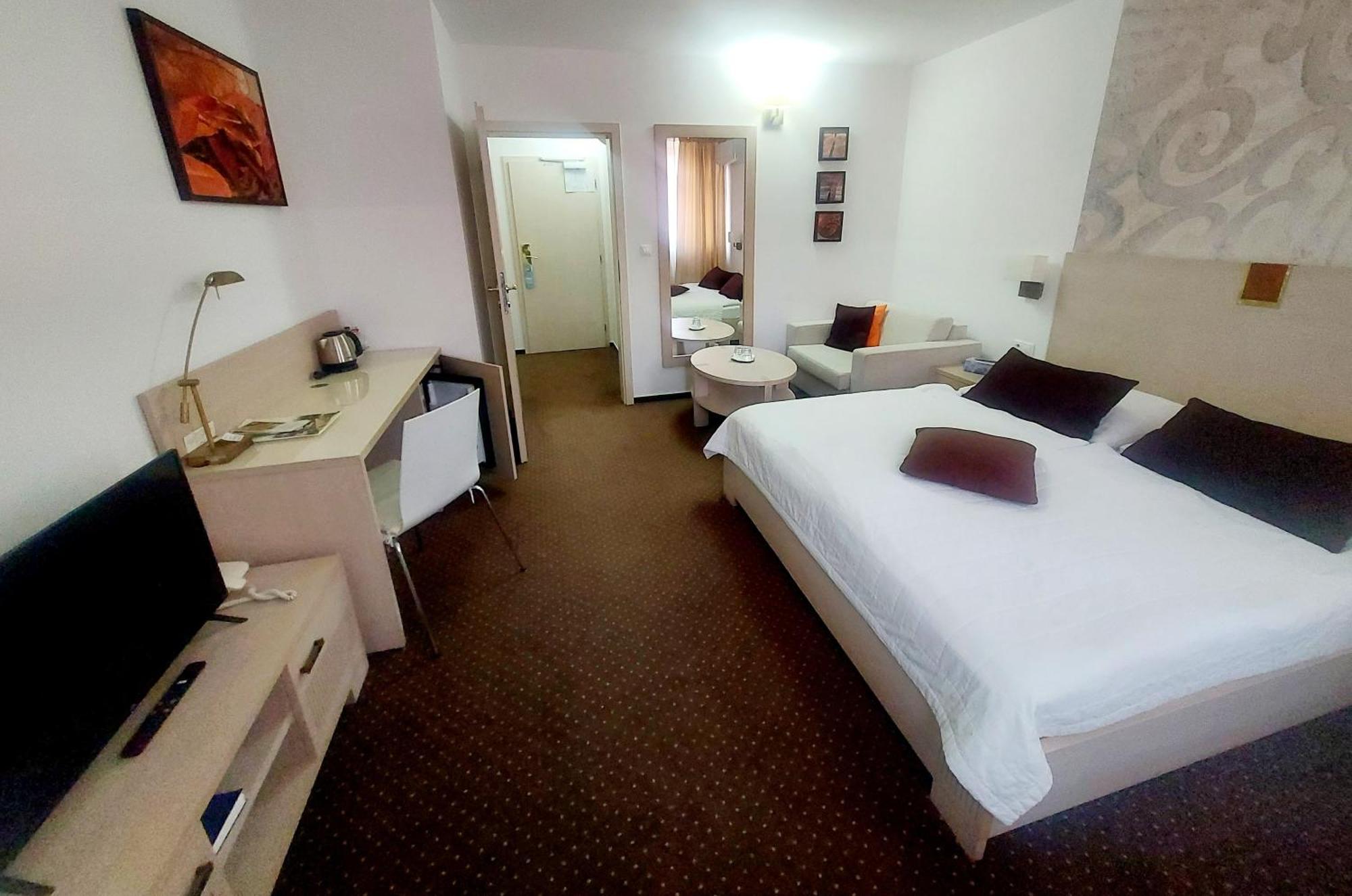 Hotel Slameny Dom & Spa Mala Ida Phòng bức ảnh